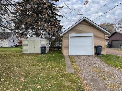 101 3 St, Duluth MN 55805-1727 exterior