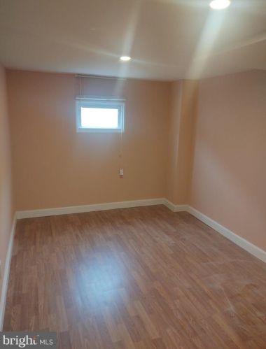 6658 Erdrick St, Philadelphia PA 19135-1604 exterior