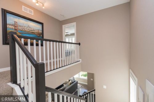 1329 Hartford Ave, Saint Paul MN 55116-1648 exterior