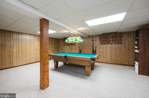 1526 Chestnut Hill Rd, Pottstown PA 19465-7156 exterior