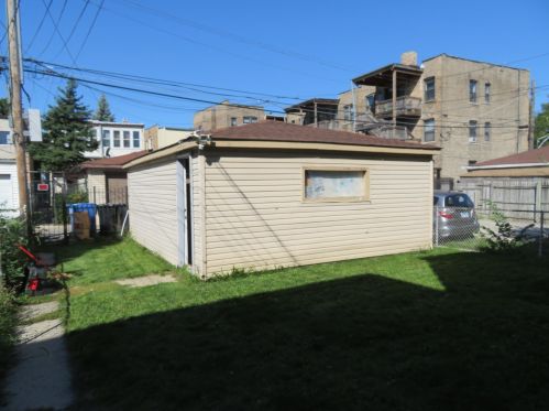 6110 Maplewood Ave, Chicago IL 60659-2804 exterior