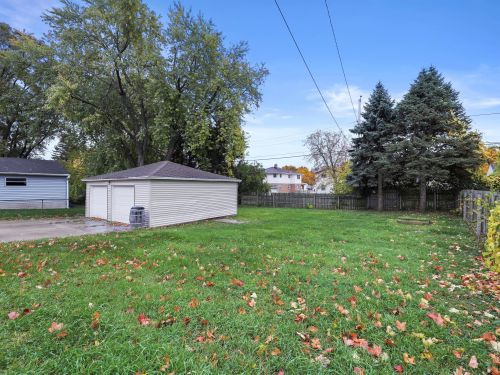 4039 Cheyenne St, Milwaukee, WI 53209-2236