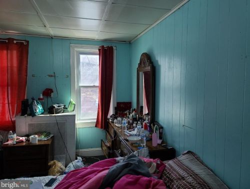 315 2 St, Trenton NJ 08611-2301 exterior