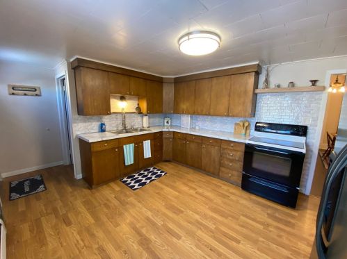 339 Chapman St, Ely, MN 55731-1430