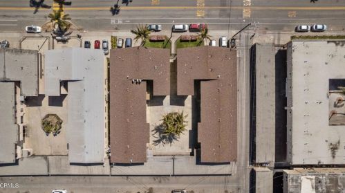 5441 Perkins Rd, Oxnard CA 93033-8833 exterior