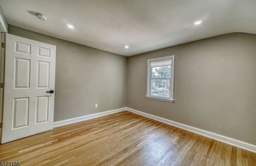 802 Valley Rd, Montclair NJ  07043-1520 exterior