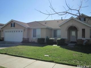 2432 Alta Vista St, Turlock CA  95382-8631 exterior