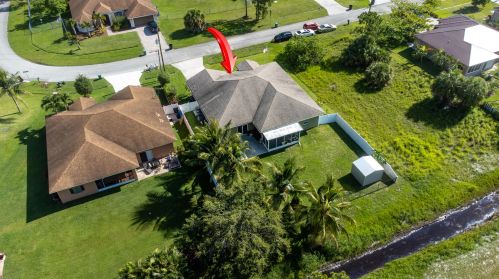 1080 Romaine Ln, Fort Pierce FL 34953-3675 exterior