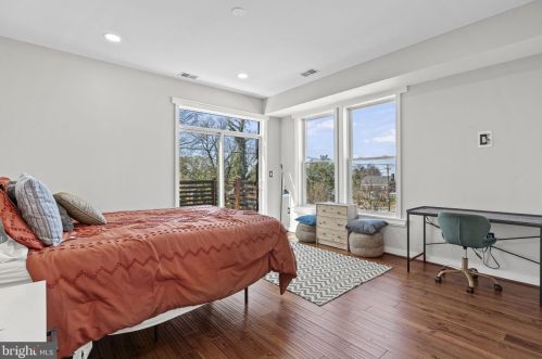 2216 30th St, Washington DC  20020-3369 exterior