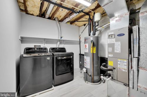 4624 Asbury Pl, Washington DC  20016-4325 exterior