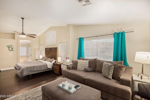 1004 Amberwood Dr, Phoenix AZ  85048-1937 exterior