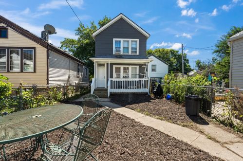 631 Bruce St, Milwaukee WI 53204-1531 exterior