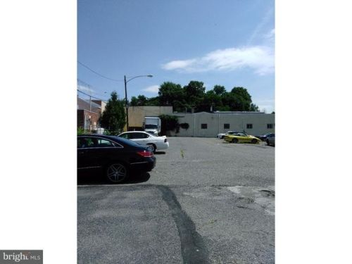 16 9th St, Darby, PA 19023-2101