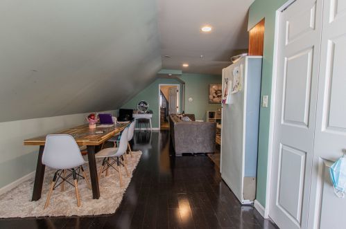 6343 Tripp Ave, Chicago IL 60646-4524 exterior