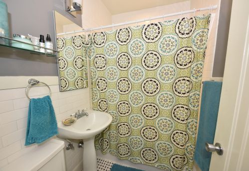 2376 56, Milwaukee WI 53210-2230 exterior