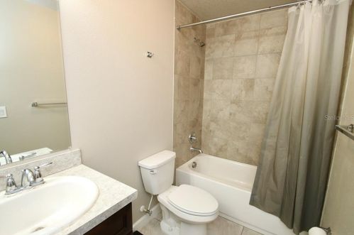 4062 Minoso St, Orlando FL 32811-4182 exterior