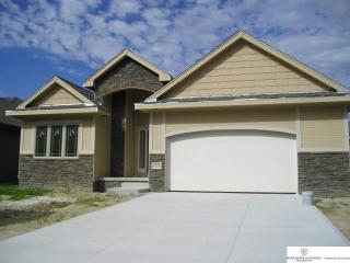 1026 184 St, Omaha NE  68022-5756 exterior