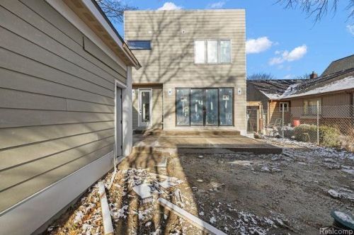 1852 Holland St, Bham MI 48009-6856 exterior