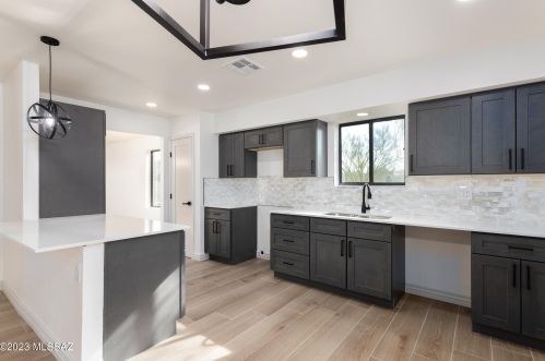 4331 Paseo Del Barranco, Tucson AZ  85745-9545 exterior