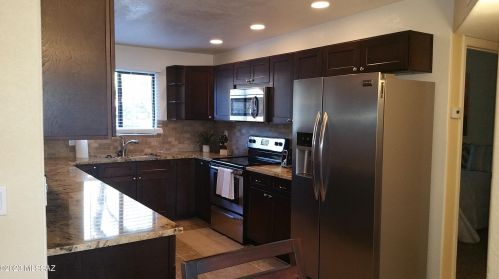 5800 Kolb Rd, Tucson AZ  14276-0908 exterior