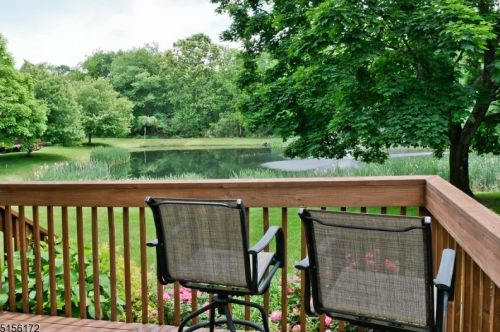 12 Oriole Ter, Fredon NJ 07860-1465 exterior