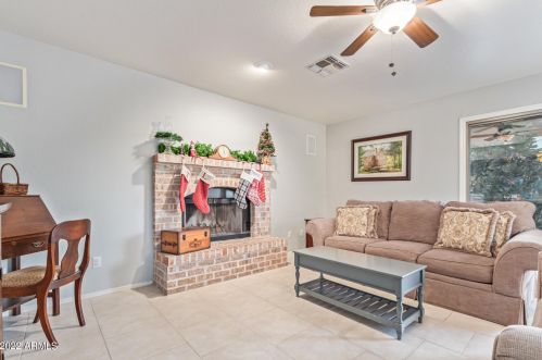 2412 Cielo Grande Ave, Phoenix AZ  85024-7552 exterior