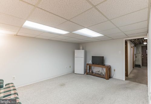 304 Pne St, Manor PA 19036-1011 exterior