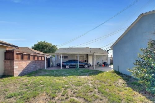 9045 Dalberg, Bellflower CA 90706-2005 exterior