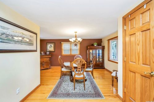 3 Lyons St, Huntington Station NY 11747-1000 exterior