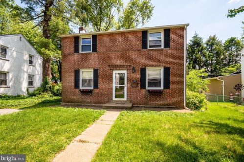 145 Atlas Dr, New Castle, DE 19720-2702