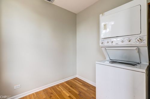 1032 31st Pl, Chicago IL  60608-6502 exterior