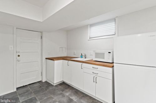 408 Philadelphia Ave, Silver Spring MD 20912-4112 exterior