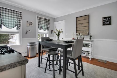 33 Durrell St, Methuen MA  01844-4210 exterior