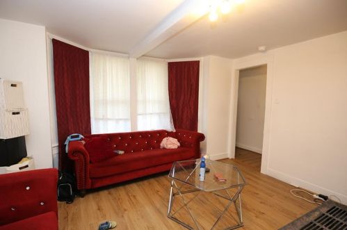 179 2nd Ave, Woonsocket RI 02895-4037 exterior