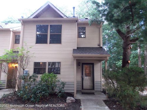 97 Whispering Oaks Way, Jackson Twp, NJ 08527-2574