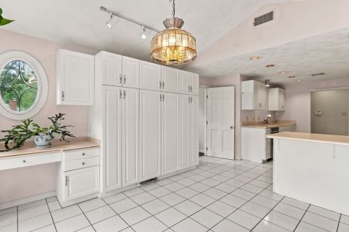 183 Appleton St, North Andover MA 01845-3119 exterior