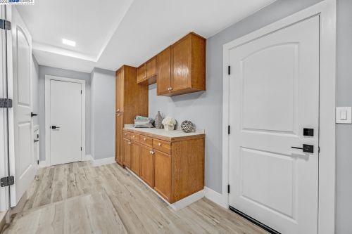 1945 Jameson Ct, Concord CA 94521-1609 exterior