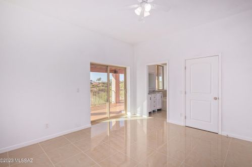 828 Cresta Loma Dr, Tucson AZ 85704-3706 exterior