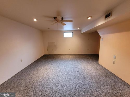 2148 Lee Ln, Chester PA 19014-2213 exterior