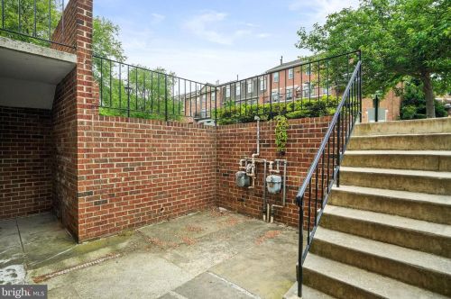 3912 Chesterwood Dr, Silver Spring MD  20906-2865 exterior