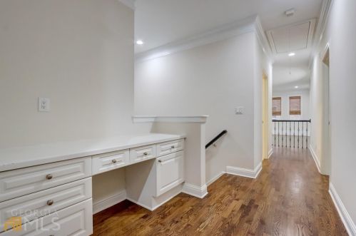 235 Lake Summit Vw, Atlanta GA  30342-1979 exterior