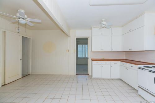 316 Elelupe Rd, Honolulu HI 96821-2211 exterior