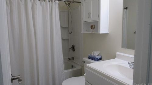 121 Queens Rd, Torrington CT 06790-2821 exterior