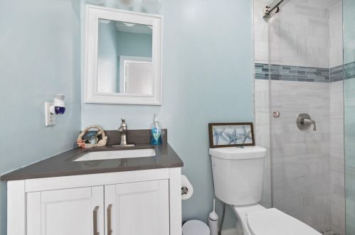 1292 Bent Pine Cv, Fort Pierce FL 34986-2102 exterior