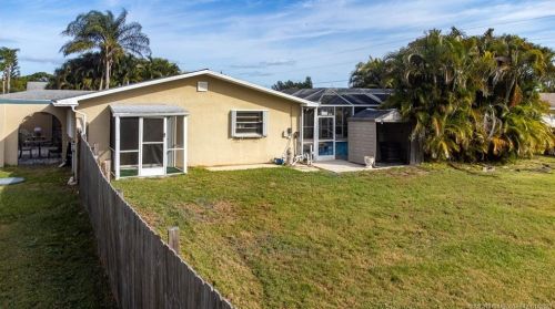 765 Byron St, Fort Pierce FL 34983-1921 exterior