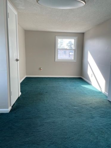 52 Pheland St, Springfield MA 01109-1318 exterior