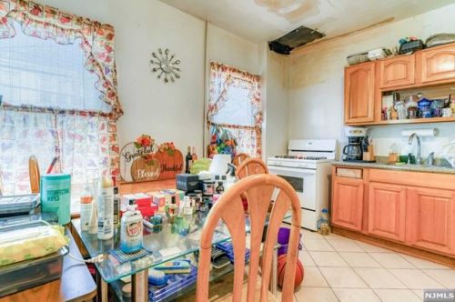 117 6 St, Paterson NJ 07508-2121 exterior