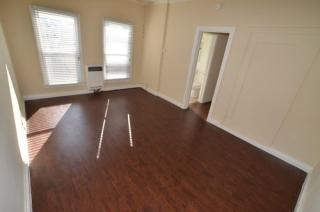 220 Catalina St, Los Angeles CA  90004-4655 exterior