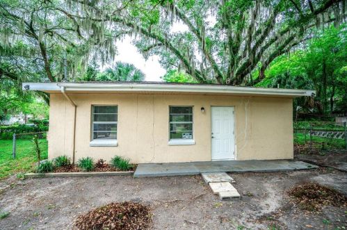 1805 Sligh Ave, Tampa FL  33604-5811 exterior