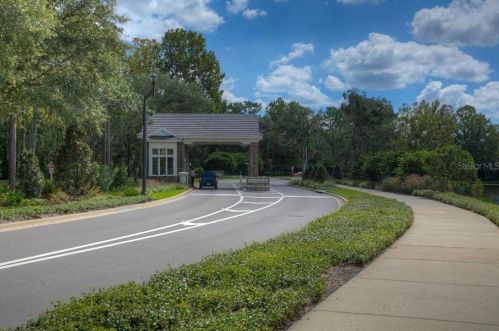 17709 Emerald Green Pl, Tampa FL 33647-2547 exterior